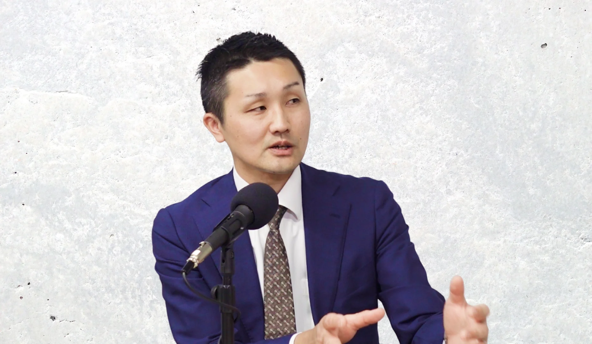 栗本 涼